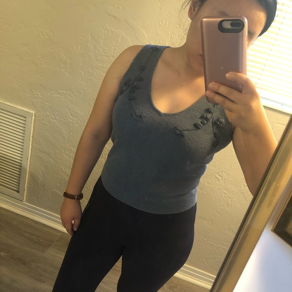 2 for $10 Women’s floral Tank top - Picture 3 of 4